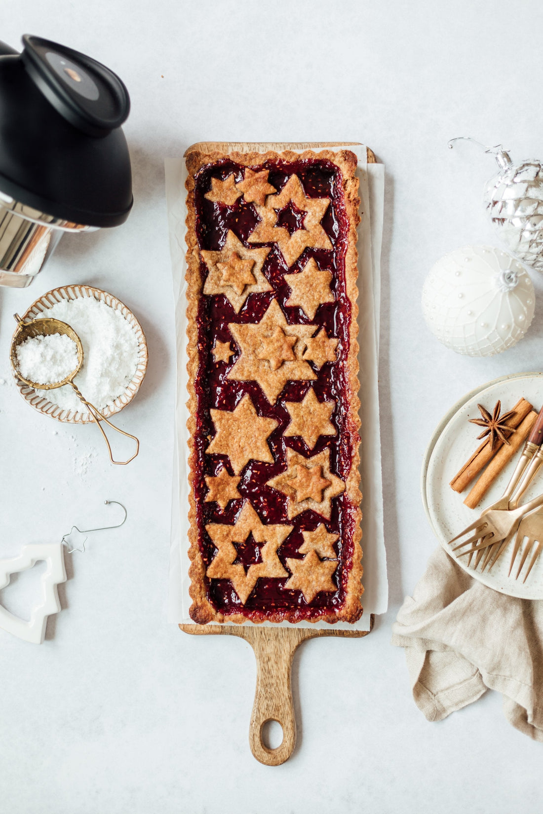 Linzer Cookies