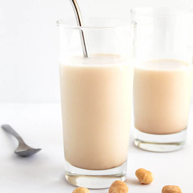 homemade maple macadamia milk in two glasses