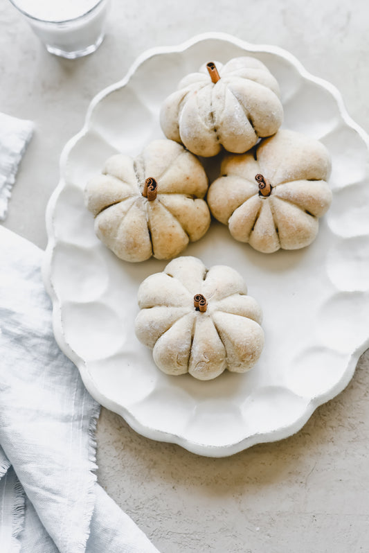 Spiced Pumpkin Dinner Rolls
